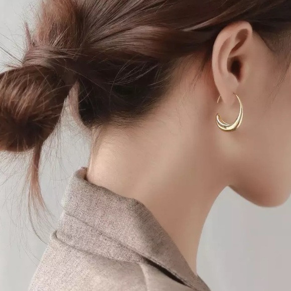 Anthro Rose Gold Plated Crescent Hoop Earrings - Picture 5 of 5